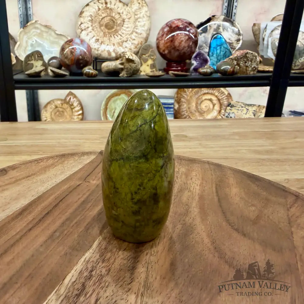 Green Opal Table Accent 3.43’’ - Sculpture