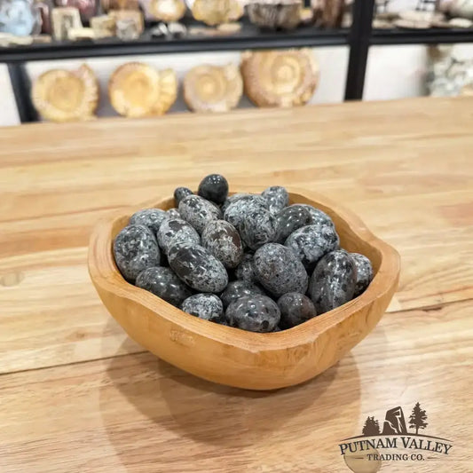 Tumbled Yooperlite Stones (1/2lb) - Putnam Valley Trading Co.