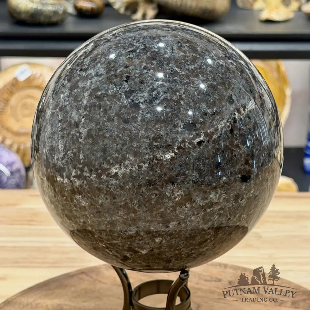 Yooperlite Sphere 6.09’’, UV Reactive Glow - Sphere