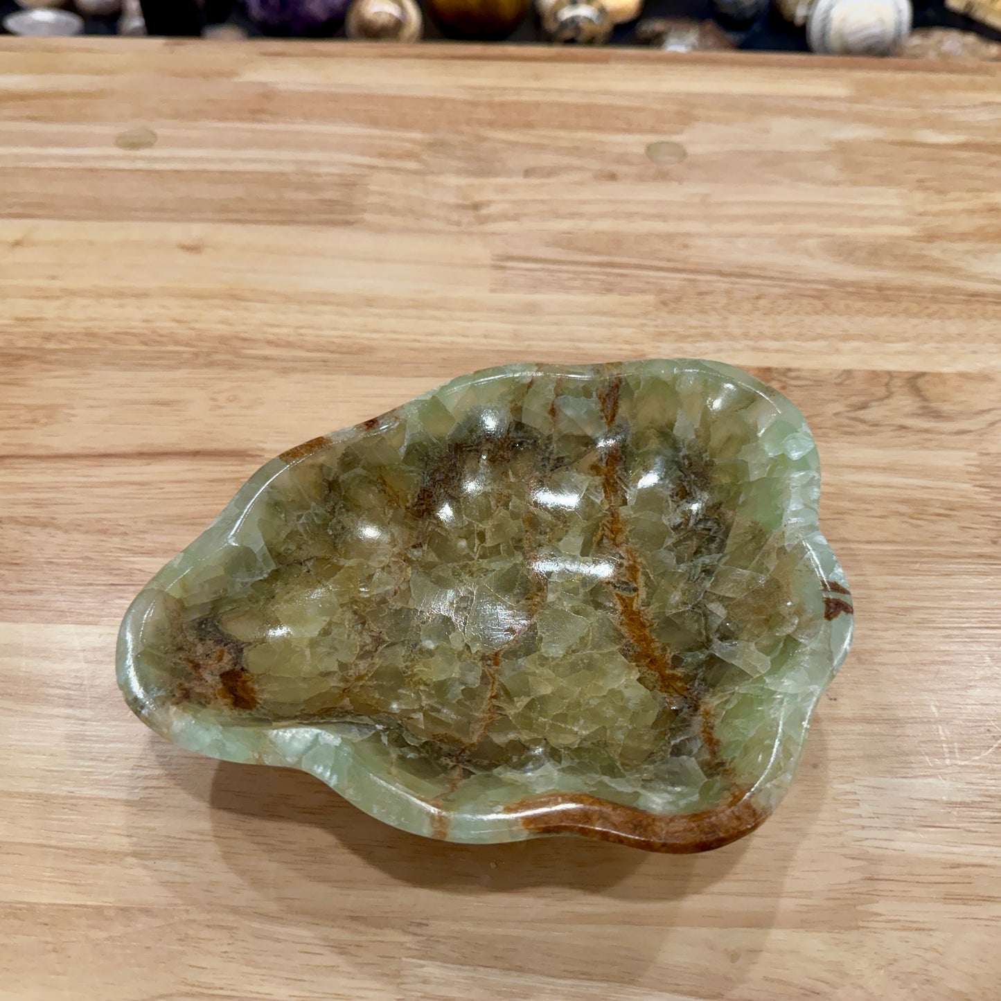 Handcrafted Mexican Pistachio Onyx Bowl 8.23"