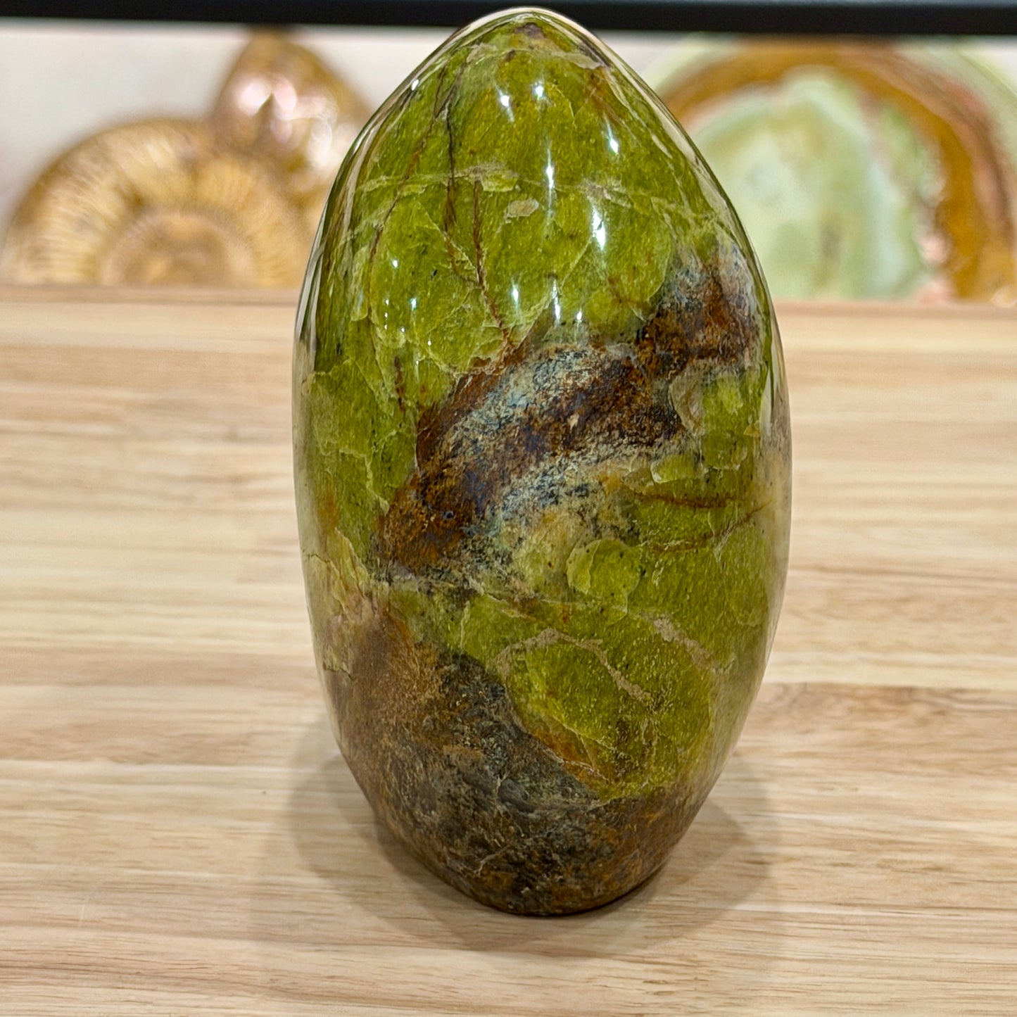 Green Opal Table Accent 4.2"