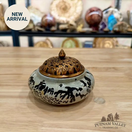 Chinese Picture Jasper Round Trinket Box - Display Box