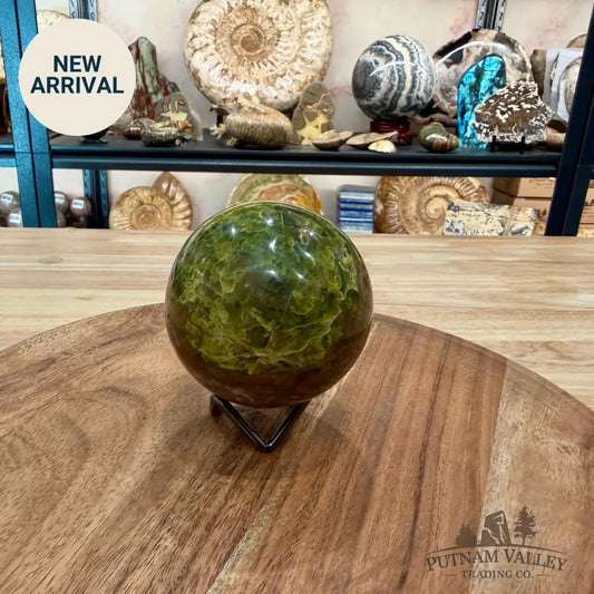 Green Opal Sphere 3.32’’ - Sphere