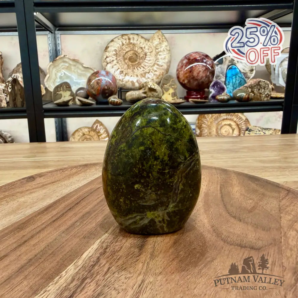 Green Opal Table Accent 3.44’’ - Sculpture