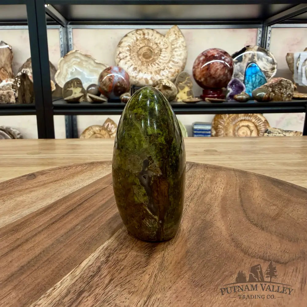 Green Opal Table Accent 3.44’’ - Sculpture