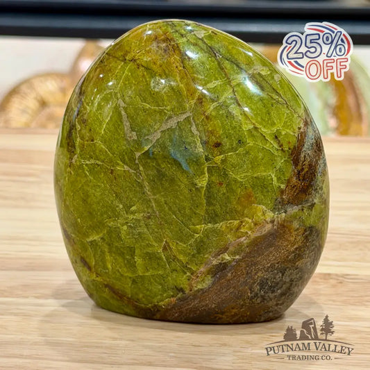 Green Opal Table Accent 4.2’’ - Sculpture