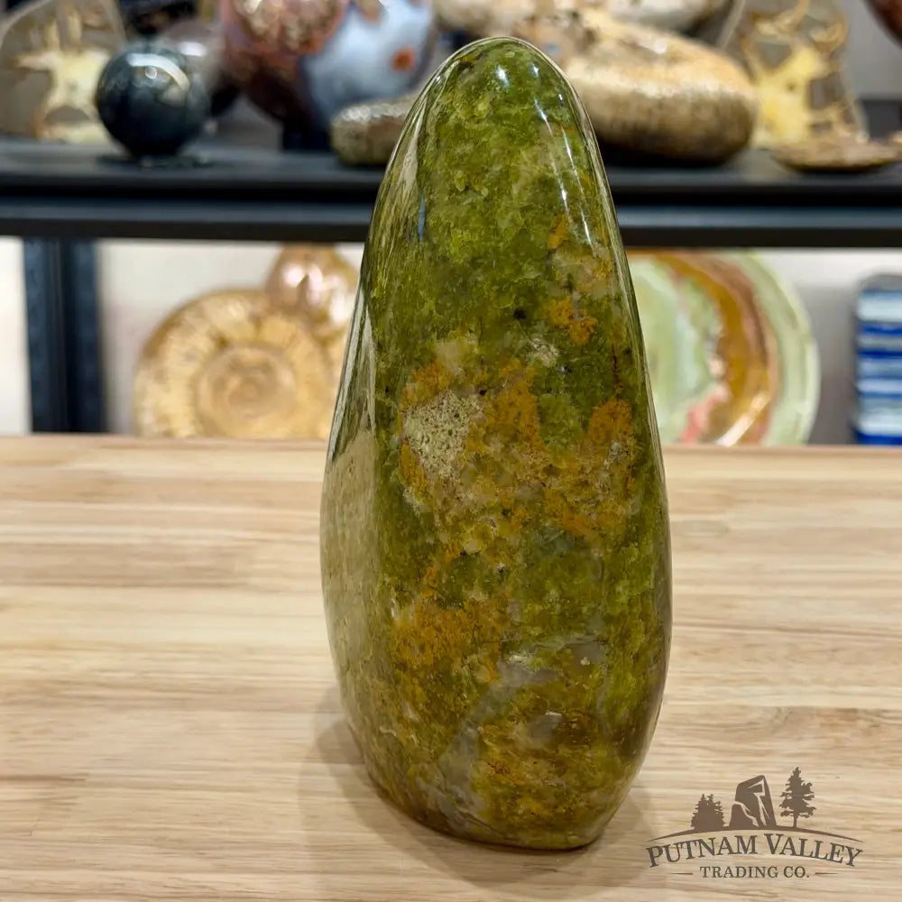Green Opal Table Accent 6.1’’ - Sculpture