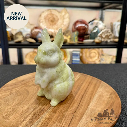 Hand-Carved Lantian Jade Rabbit - Sculpture