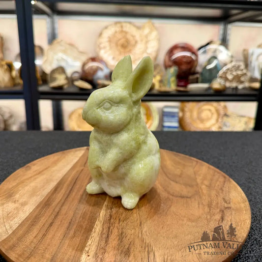 Hand-Carved Lantian Jade Rabbit - Sculpture