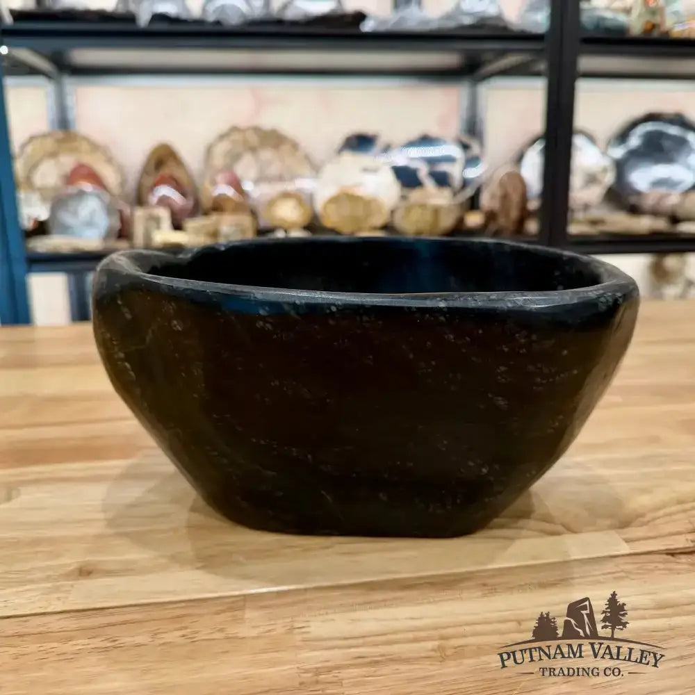 Dendritic Serpentine Bowl - Putnam Valley Trading Co.
