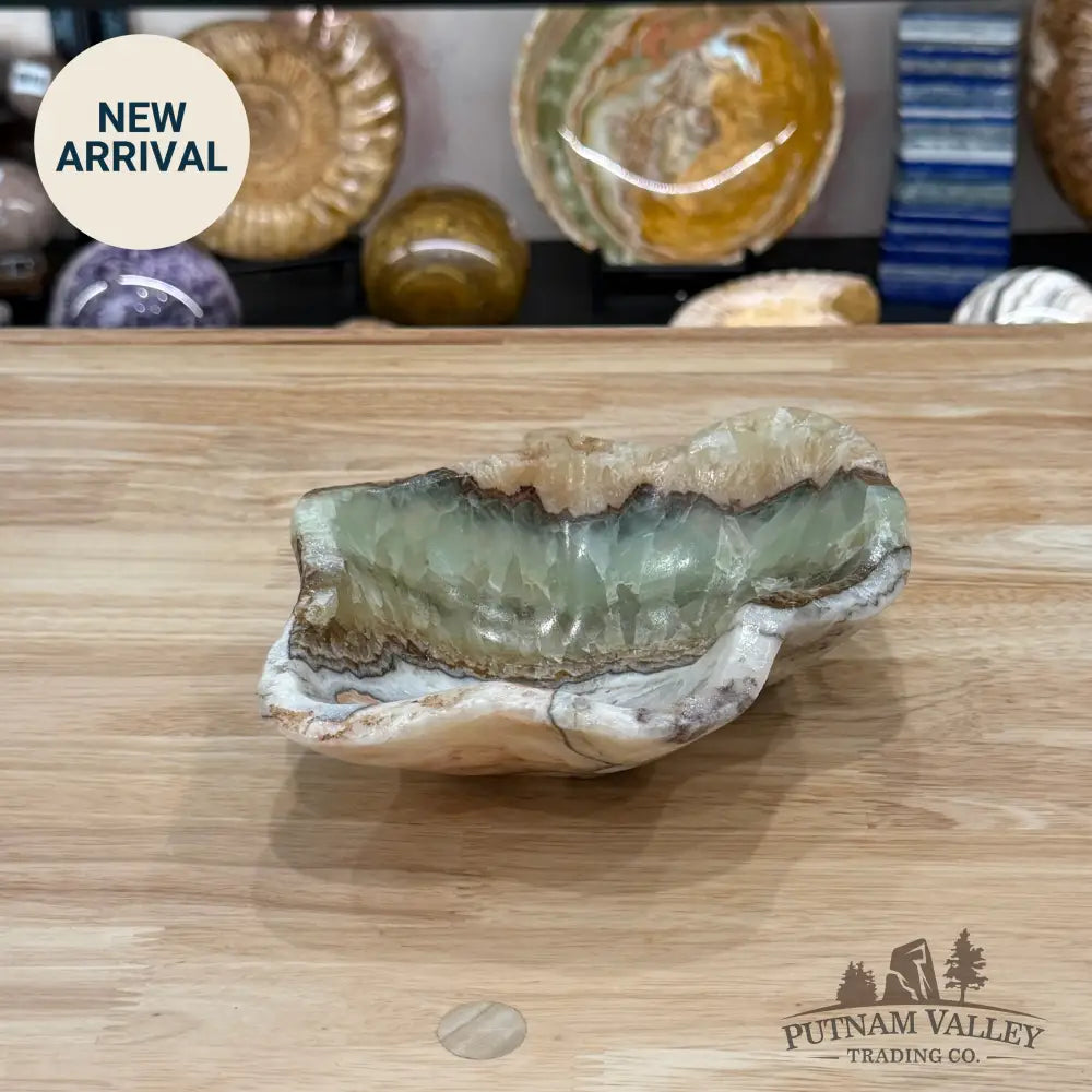 Mexican Pistachio Onyx Bowl 7.75’’ - Bowl