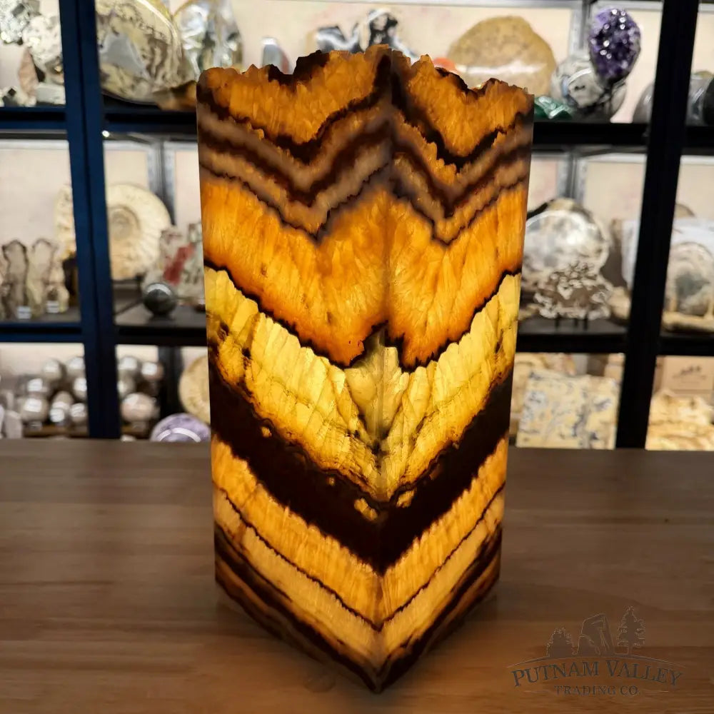 Mexican Pistachio Onyx Table Lamp 14’’ - Lamp