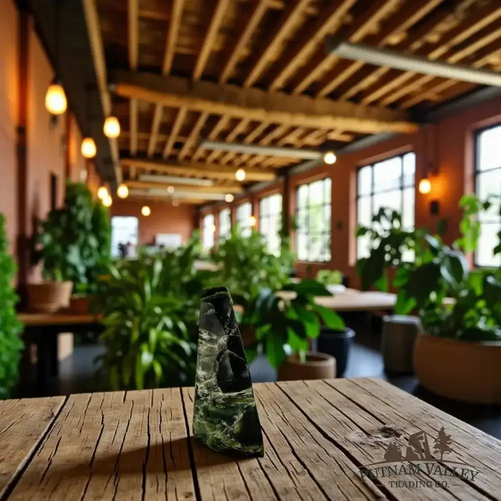 Nephrite Jade Table Accent - Putnam Valley Trading Co.