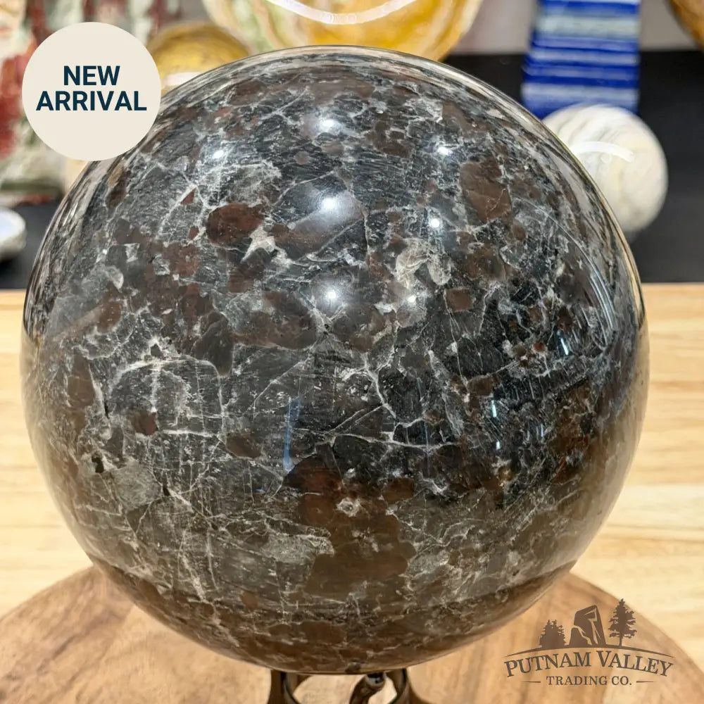 Rare Yooperlite + Hematite Sphere 6.99’’, UV Reactive Glow - Sphere