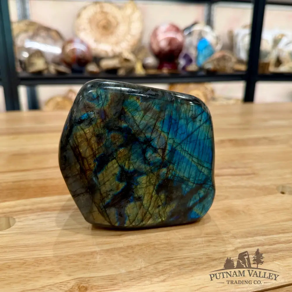 Reserve Labradorite Table Accent 4.57’’ - Sculpture