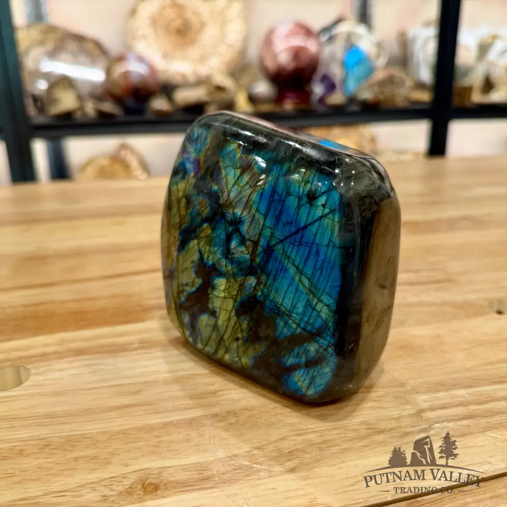 Reserve Labradorite Table Accent 4.57’’ - Sculpture