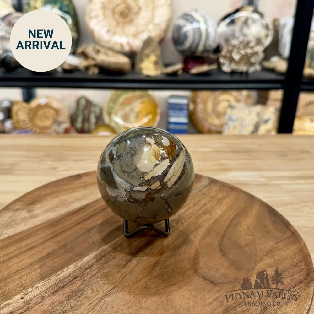 Reserve Madagascar Ibis Jasper Sphere 3.23’’ - Sphere