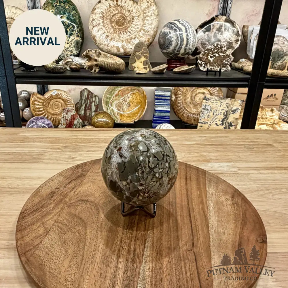Reserve Madagascar Ibis Jasper Sphere 3.41’’ - Sphere