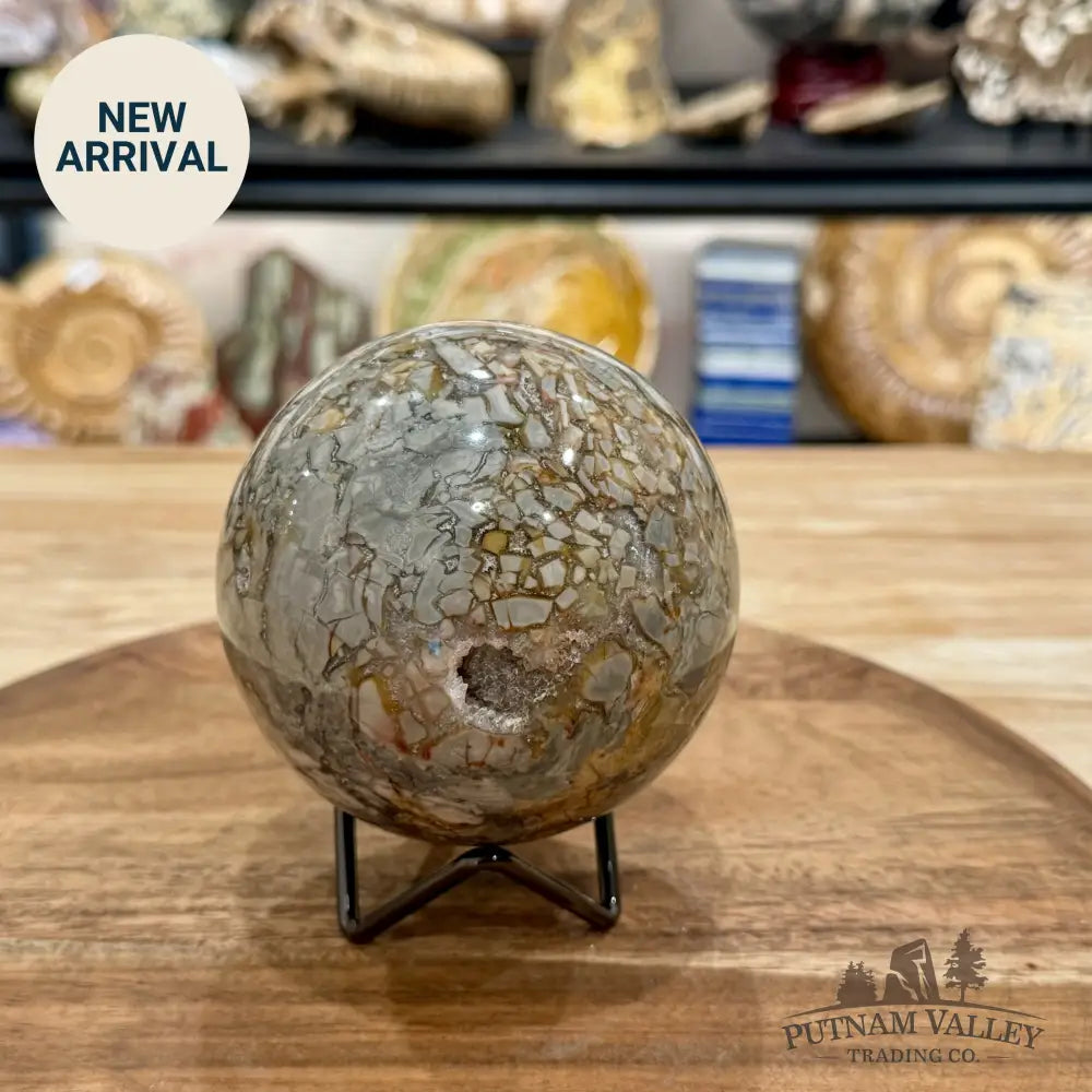 Reserve Madagascar Ibis Jasper Sphere 3.72’’ - Sphere