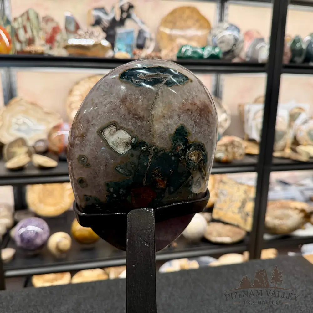 Reserve Uruguayan Amethyst Geode + Stand 14.5’’ - Accent