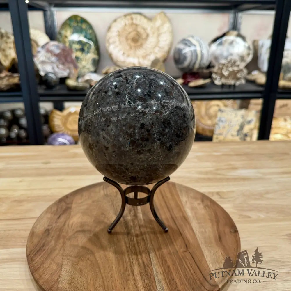 Reserve Yooperlite + Hematite Sphere 5.68’’, UV Reactive Glow - Sphere