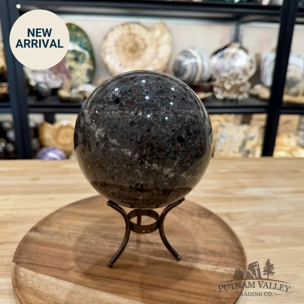 Reserve Yooperlite + Hematite Sphere 5.68’’, UV Reactive Glow - Sphere