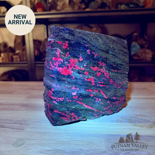 Ruby in Zoisite Tower 7.4’’| UV Reactive - Free Standing Accent