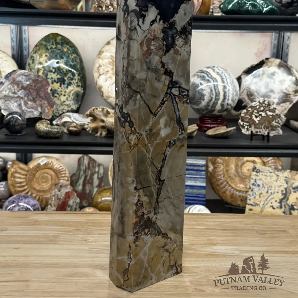 Volcano Agate Tower 23’’ - Tower