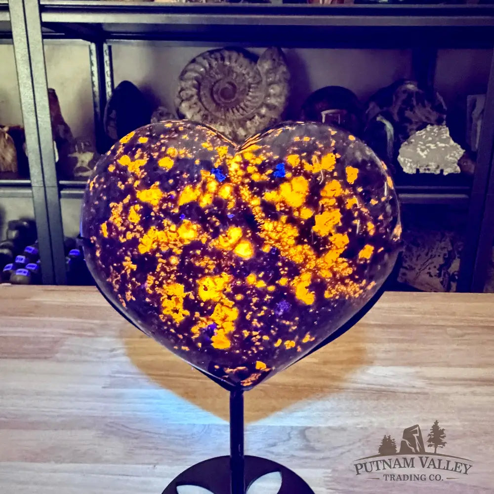 Yooperlite Heart on Stand 9’’ - Heart