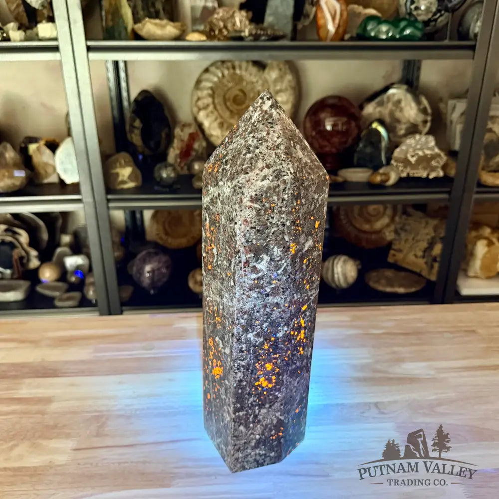 Yooperlite + Hematite Tower 16.75’’ | 21.74lb - Tower
