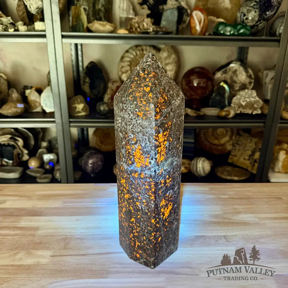 Yooperlite + Hematite Tower 16.75’’ | 21.74lb - Tower