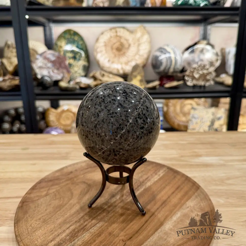 Yooperlite Sphere 4.44’’, UV Reactive Glow - Sphere