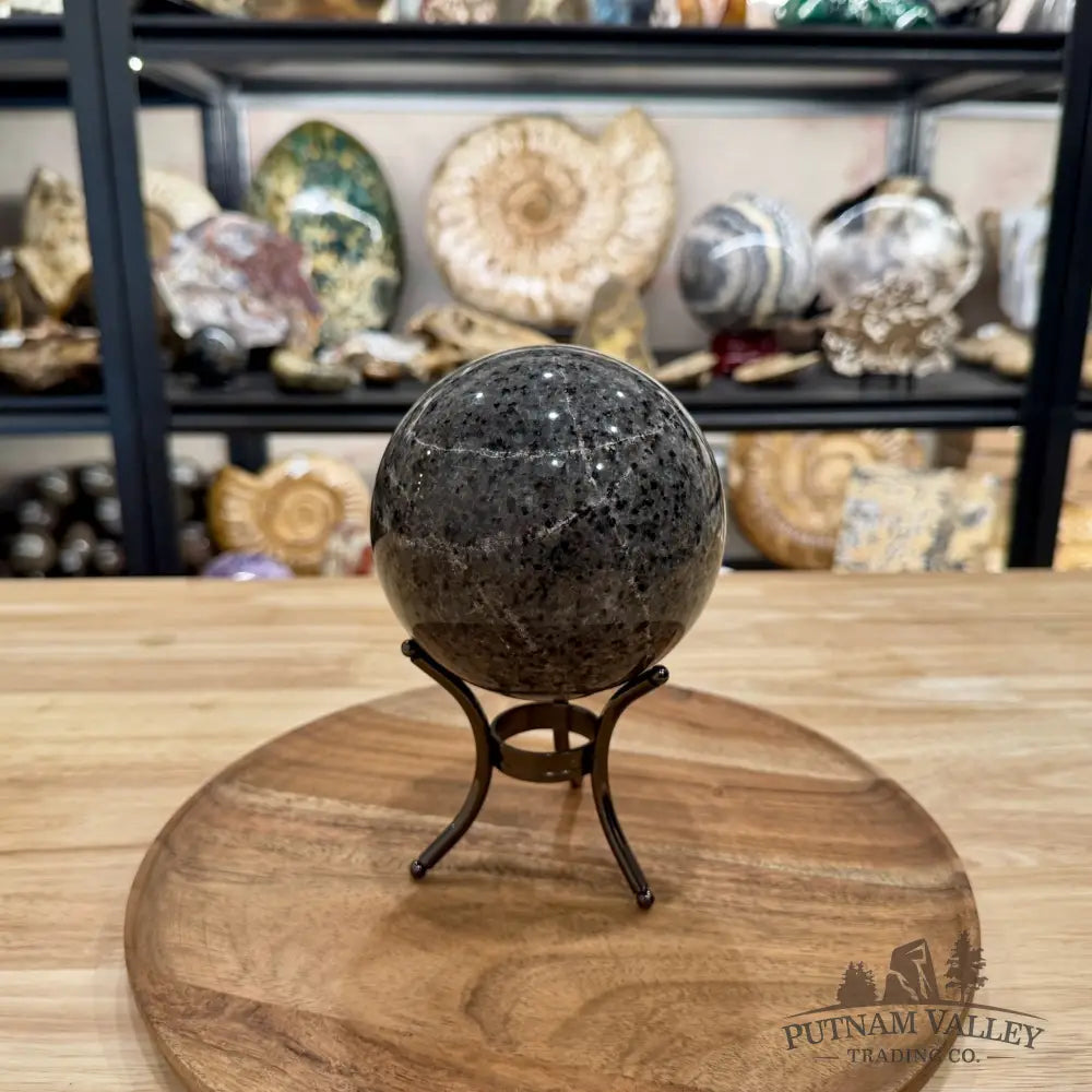 Yooperlite Sphere 4.44’’, UV Reactive Glow - Sphere