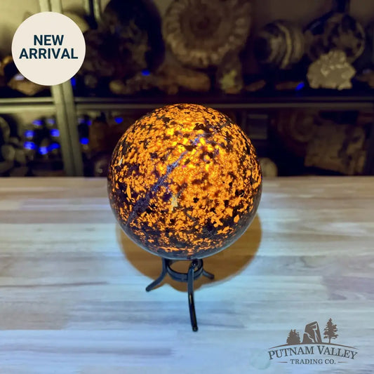 Yooperlite Sphere 5.7’’, UV Reactive Glow - Sphere