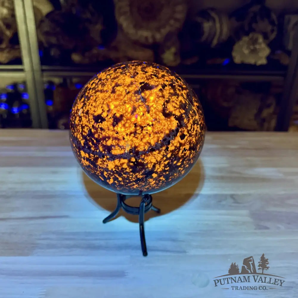 Yooperlite Sphere 5.7’’, UV Reactive Glow - Sphere