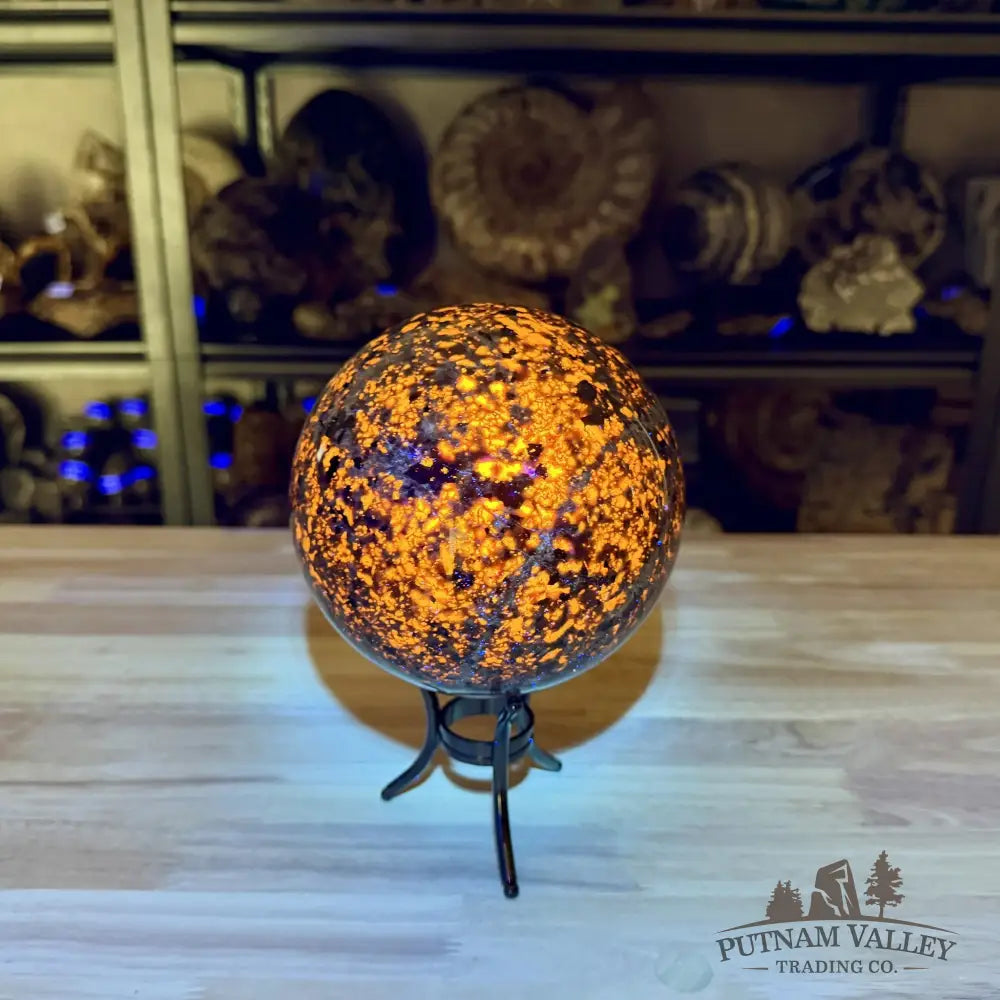 Yooperlite Sphere 5.7’’, UV Reactive Glow - Sphere