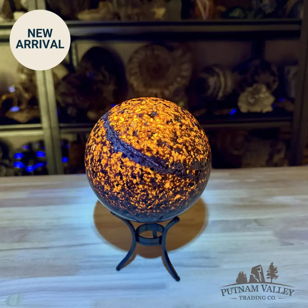 Yooperlite Sphere 5.8’’, UV Reactive Glow - Sphere