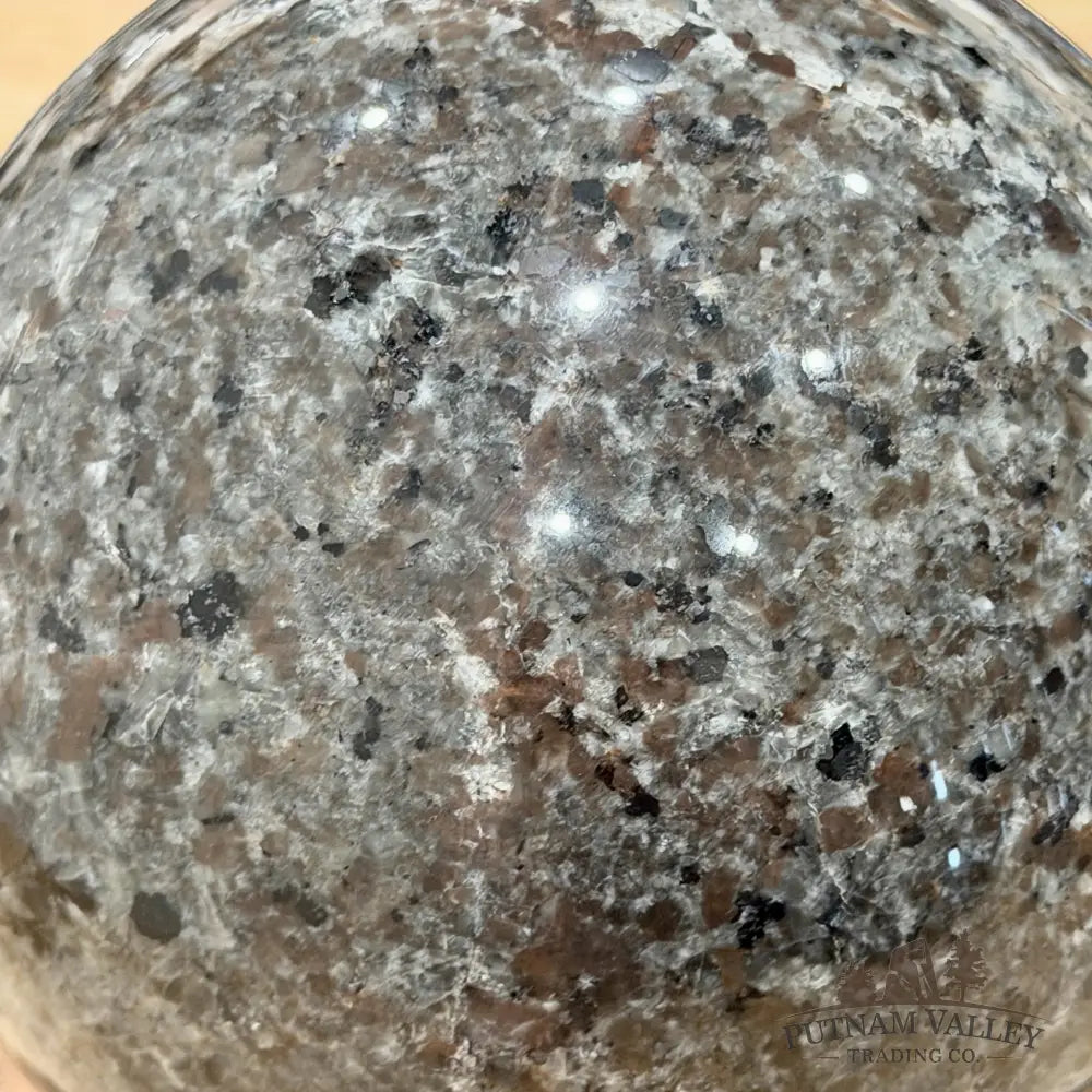 Yooperlite Sphere 6.09’’, UV Reactive Glow - Sphere