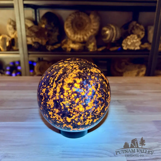 Yooperlite Sphere 6.31’’ | 12.72lb - Sphere