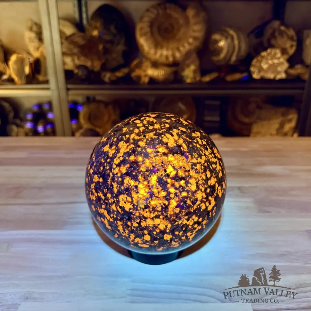 Yooperlite Sphere 6.31’’ | 12.72lb - Sphere